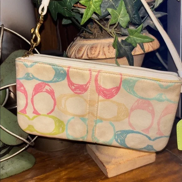 Coach pastel scribble Double pocket wristlet Y2K - Picture 3 of 8